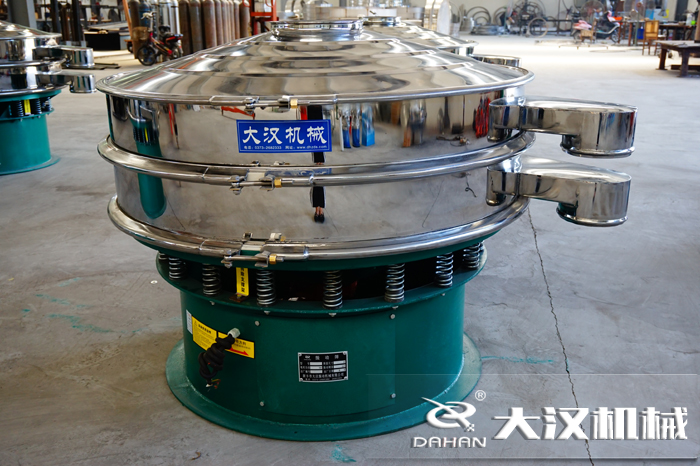 磨料振動篩也是旋振篩，其根據不同的物料可以成為不同的產品有不同的產品名稱，為了方便用戶的分辨與查找。