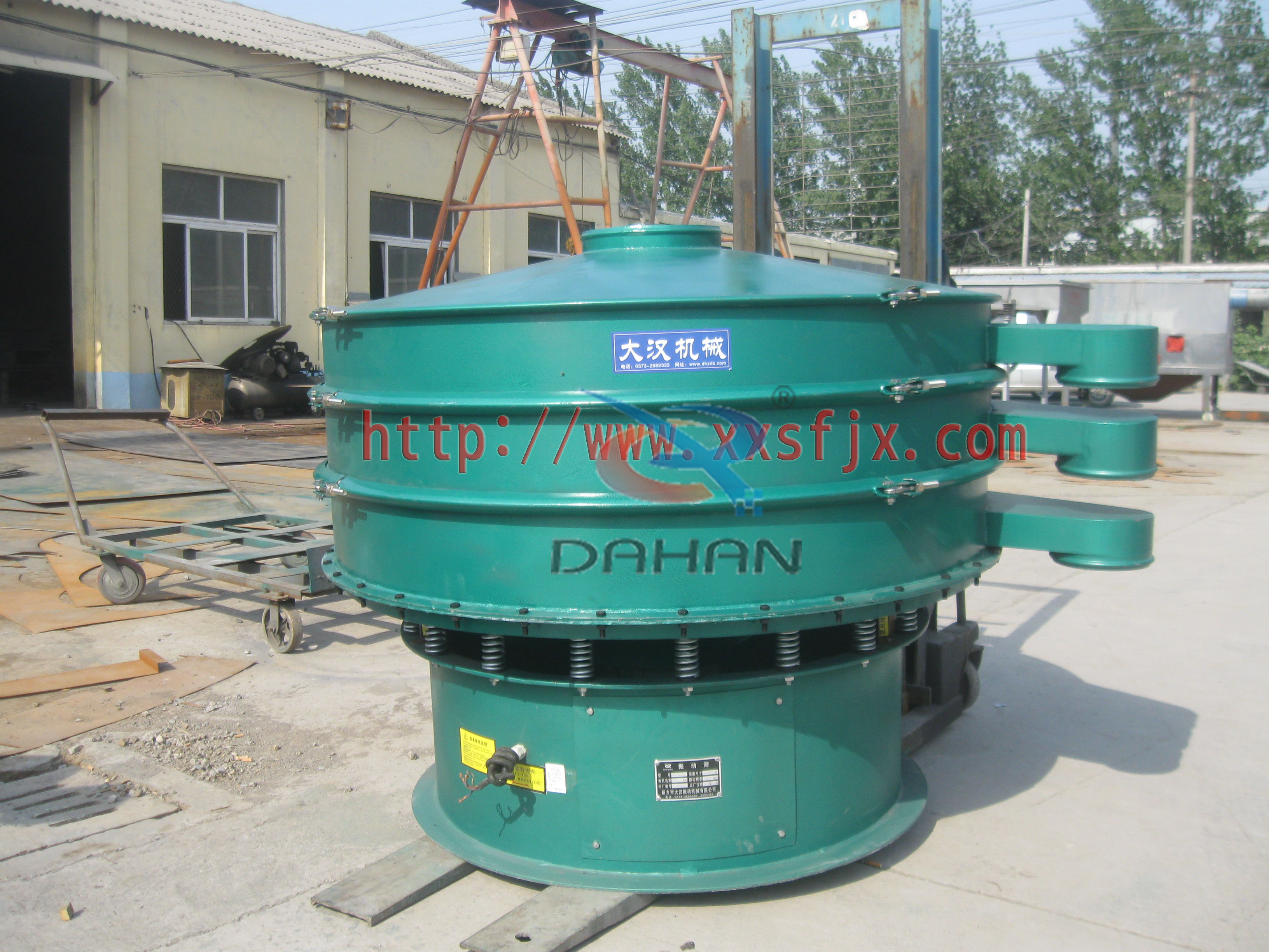 碳鋼振動篩分機(jī) 碳鋼振動篩分機(jī)