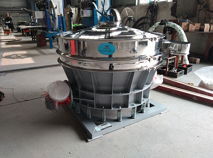 直徑1000mm直排篩與物料接觸的部分為304不銹鋼材質適合篩分一些食品，化工，醫藥等行業的篩分要求。